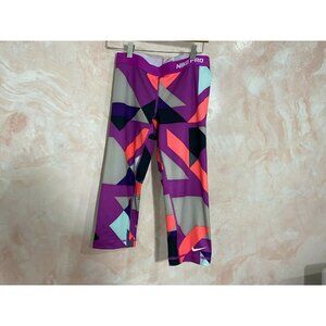 NIKE PRO Dri-fit Activewear women's capri‎ Legging